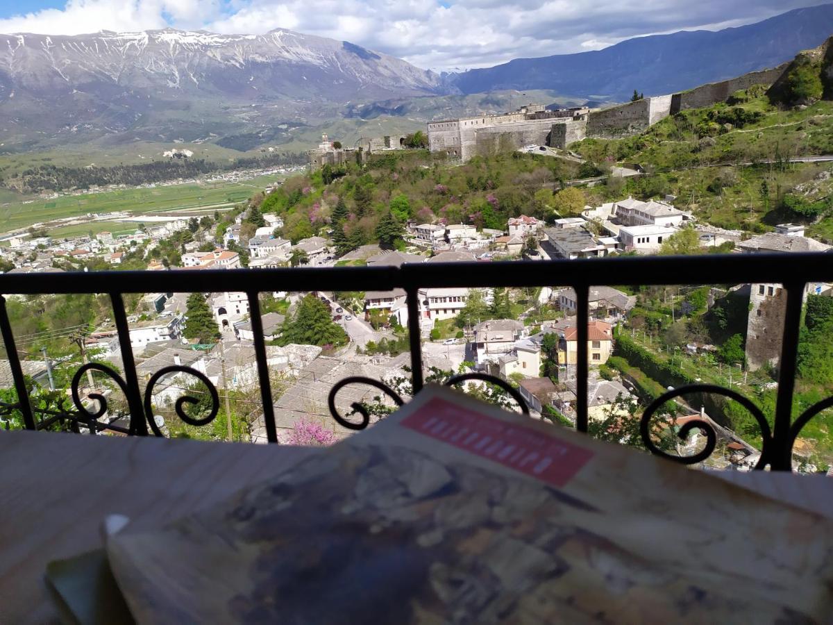 Guest House Salaria Gjirokastër Esterno foto