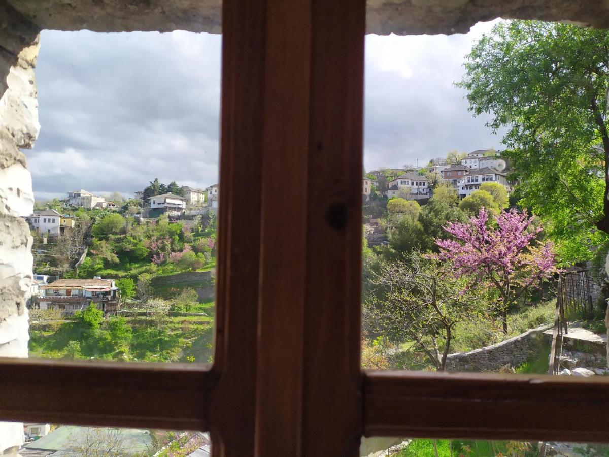 Guest House Salaria Gjirokastër Esterno foto