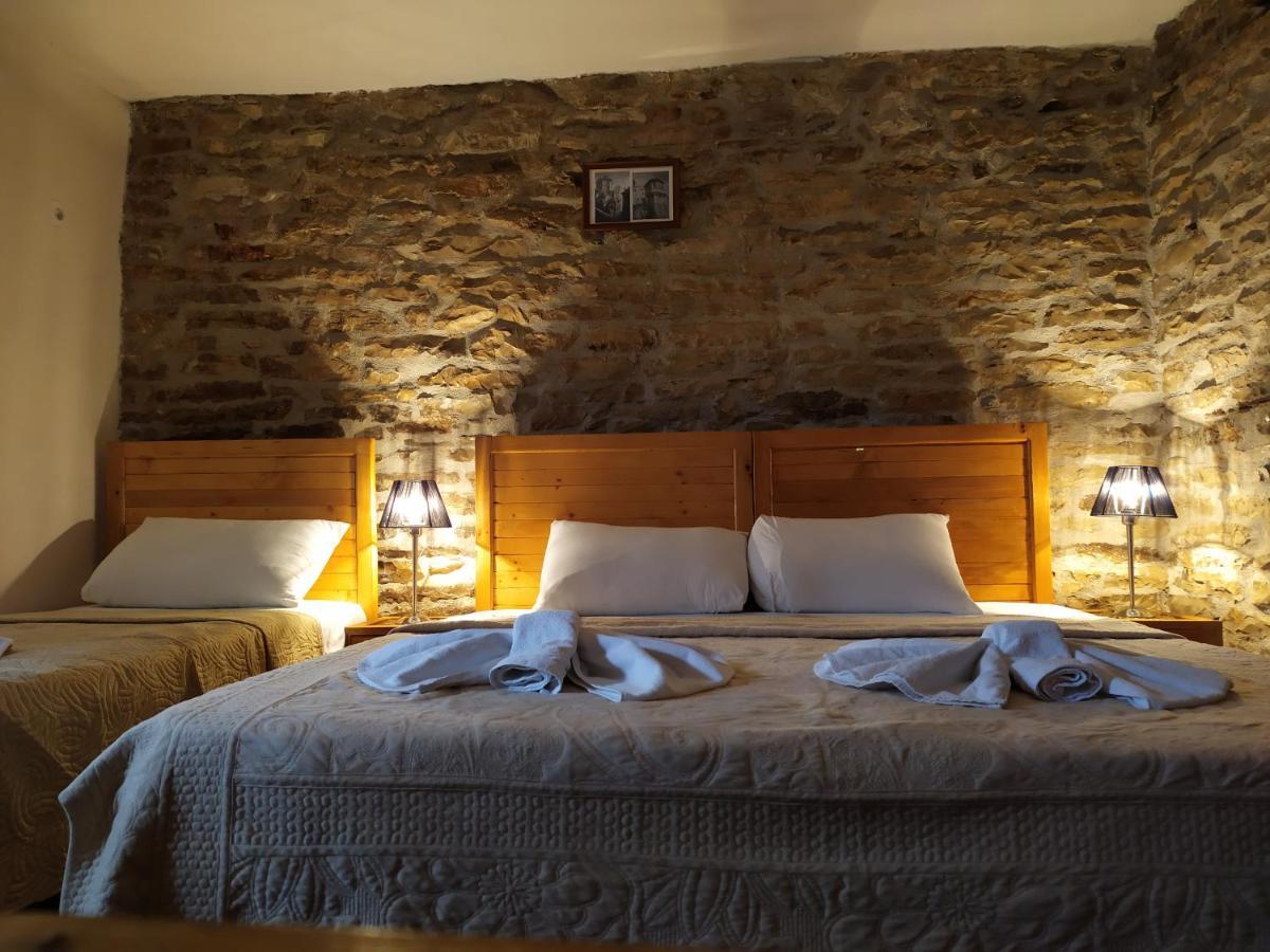 Guest House Salaria Gjirokastër Esterno foto