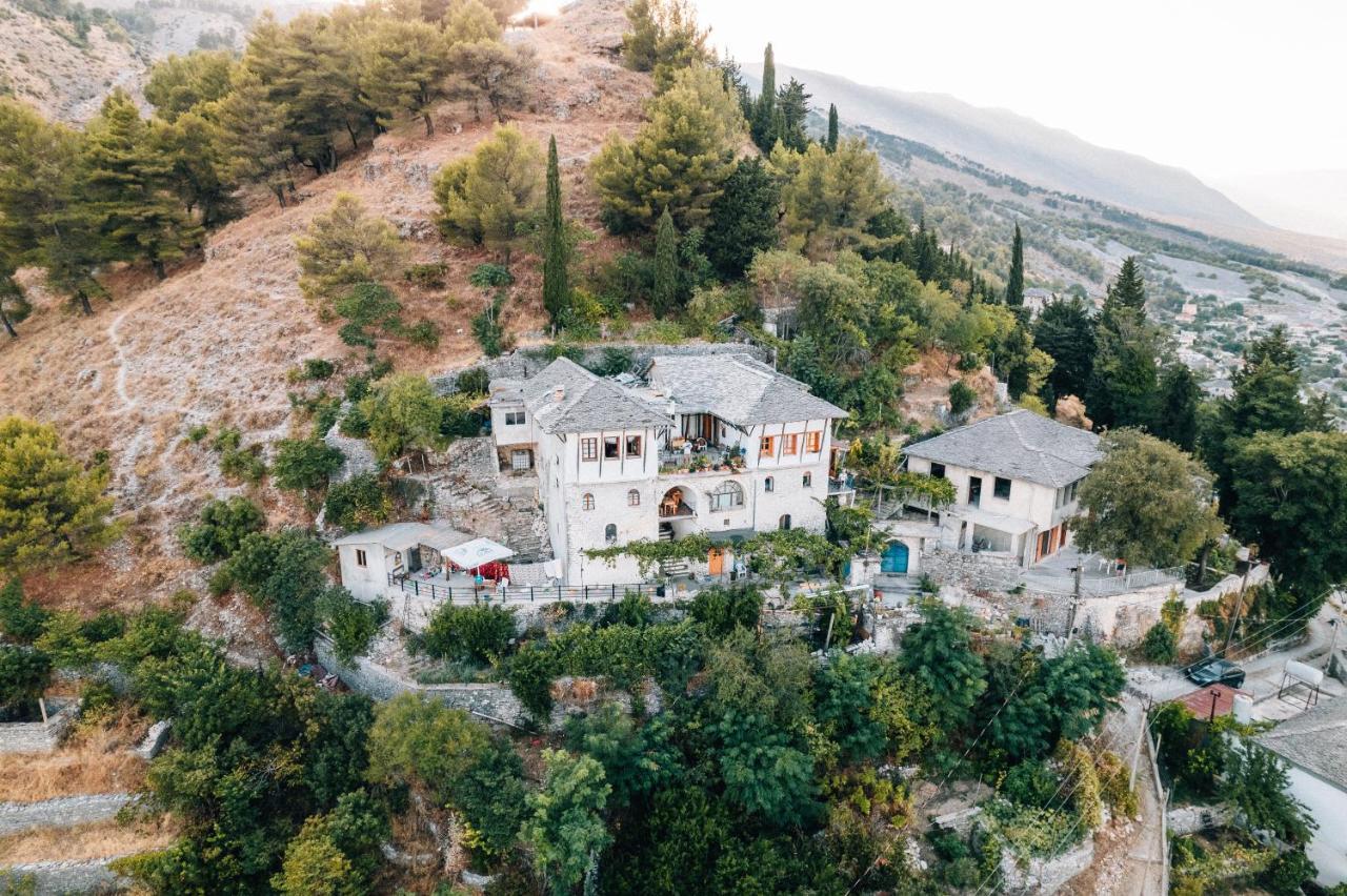 Guest House Salaria Gjirokastër Esterno foto