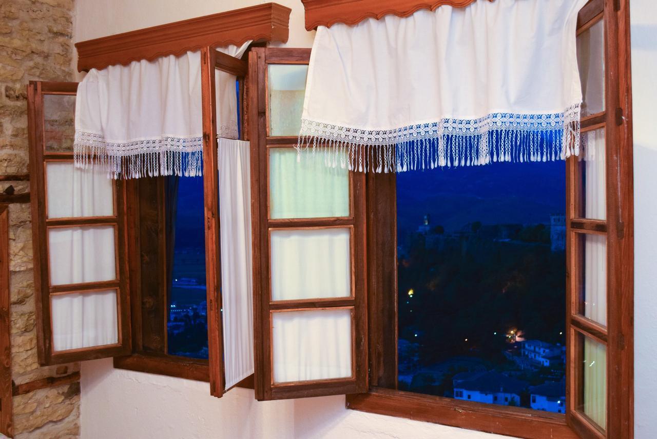 Guest House Salaria Gjirokastër Esterno foto