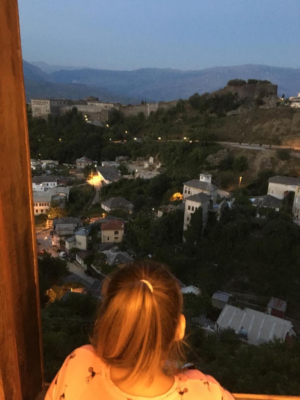 Guest House Salaria Gjirokastër Esterno foto